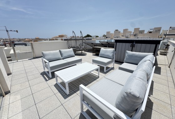 Resale - Villa - Villamartin