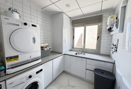 Resale - Villa - Villamartin