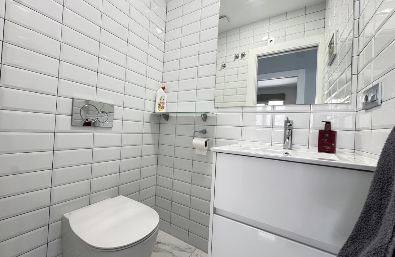 Resale - Villa - Villamartin