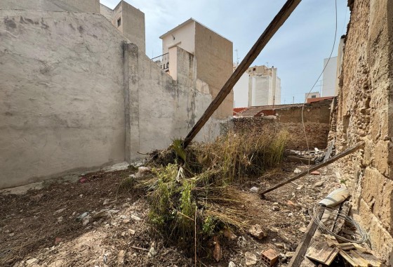 Resale - Plot / Land - Torrevieja - Centro