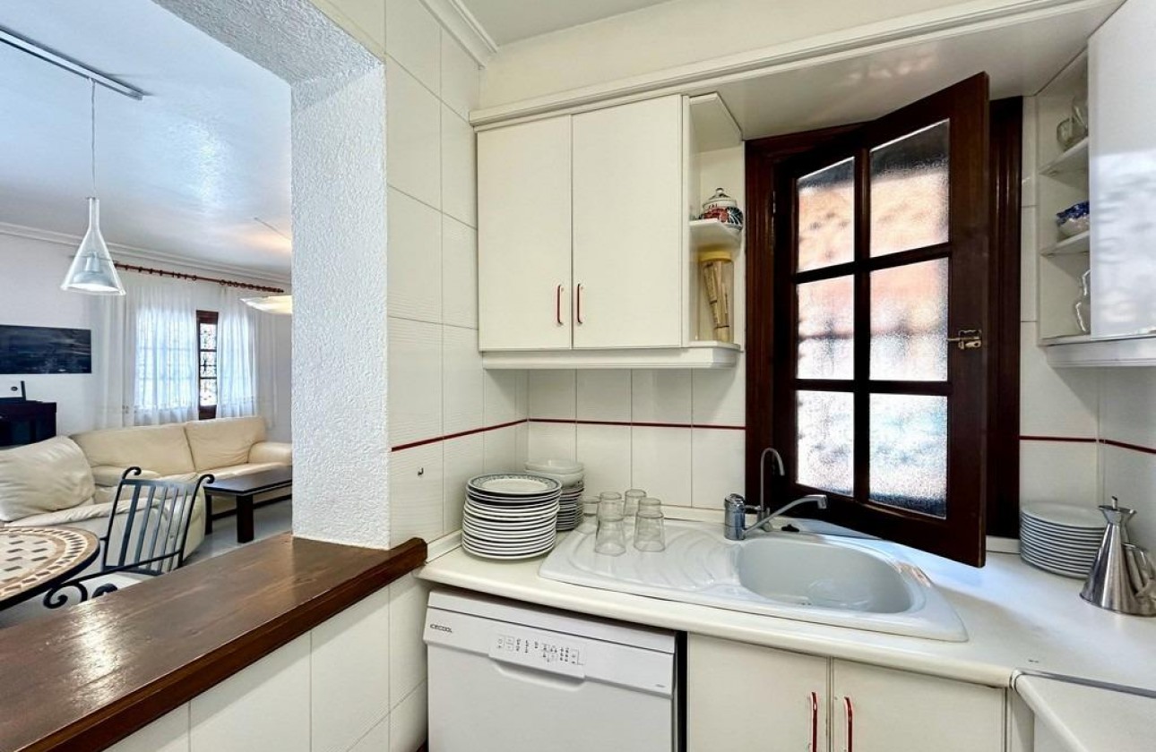 Revente - Villa - Orihuela Costa - La Zenia