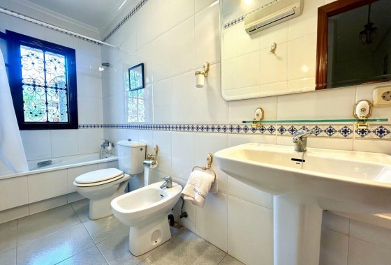 Revente - Villa - Orihuela Costa - La Zenia