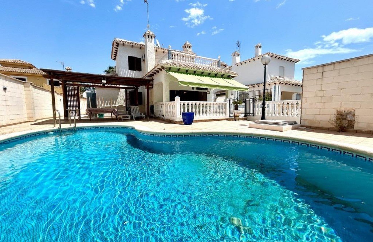 Revente - Villa - Orihuela Costa - La Zenia