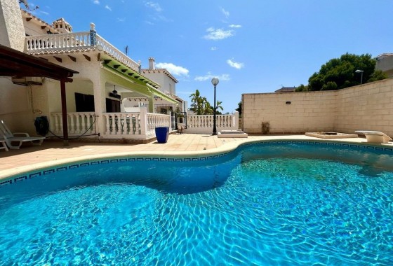 Revente - Villa - Orihuela Costa - La Zenia