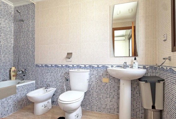 Resale - Apartment / flat - Torrevieja