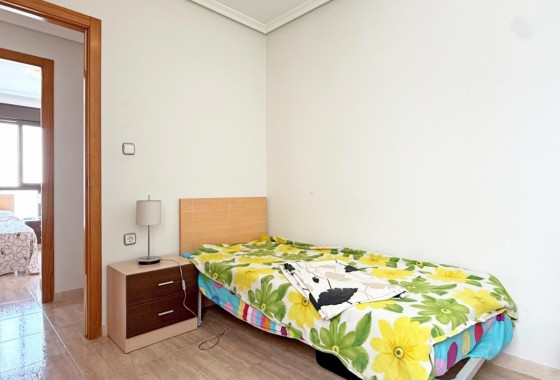 Resale - Apartment / flat - Torrevieja