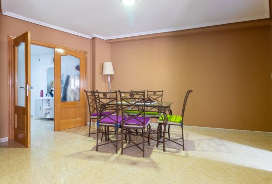 Resale - Apartment / flat - Torrevieja - Playa de los locos