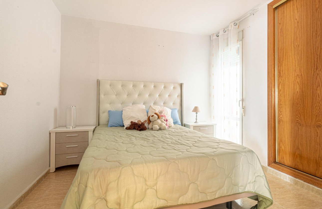 Resale - Apartment / flat - Torrevieja - Playa de los locos