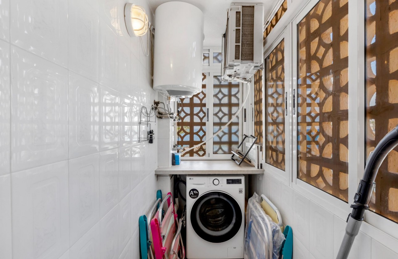 Reventa - Apartamento / piso - Torrevieja - Playa del cura