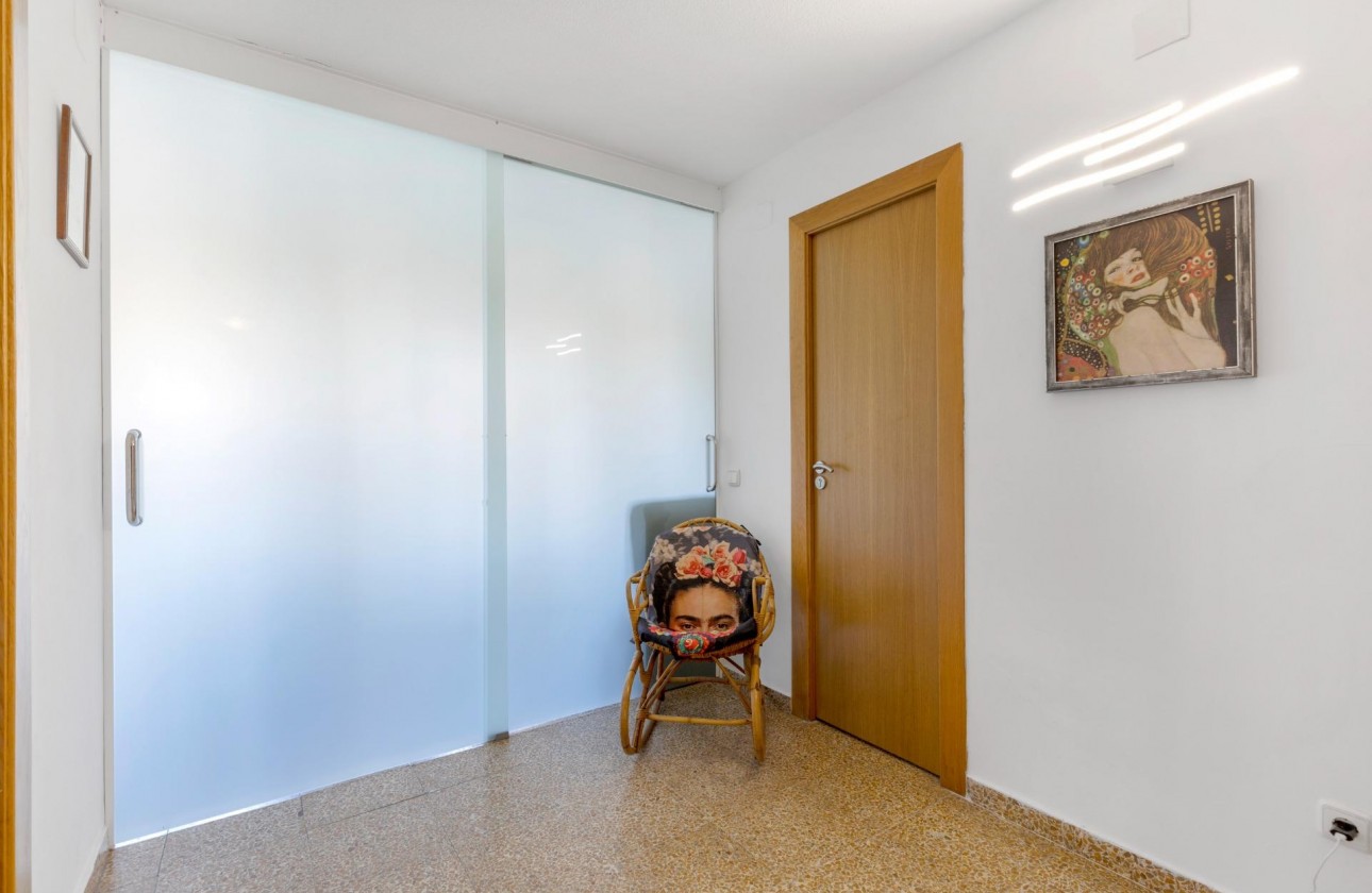 Reventa - Apartamento / piso - Torrevieja - Playa del cura