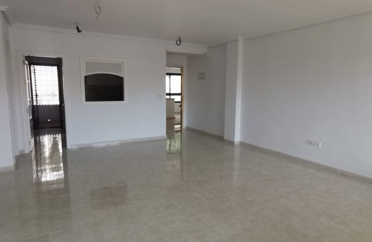 Resale - Apartment / flat - Orihuela Costa