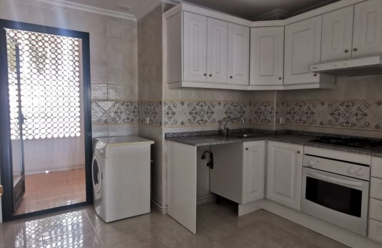Resale - Apartment / flat - Orihuela Costa