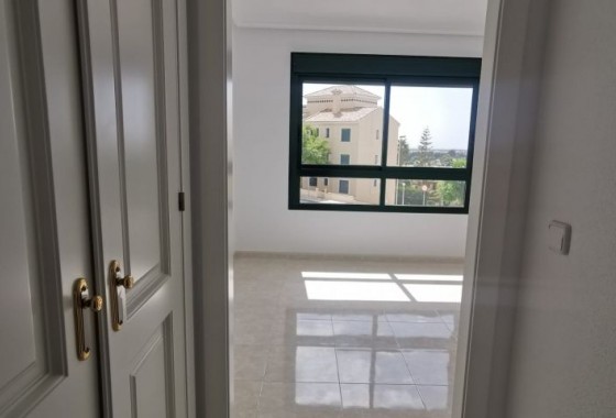 Resale - Apartment / flat - Orihuela Costa