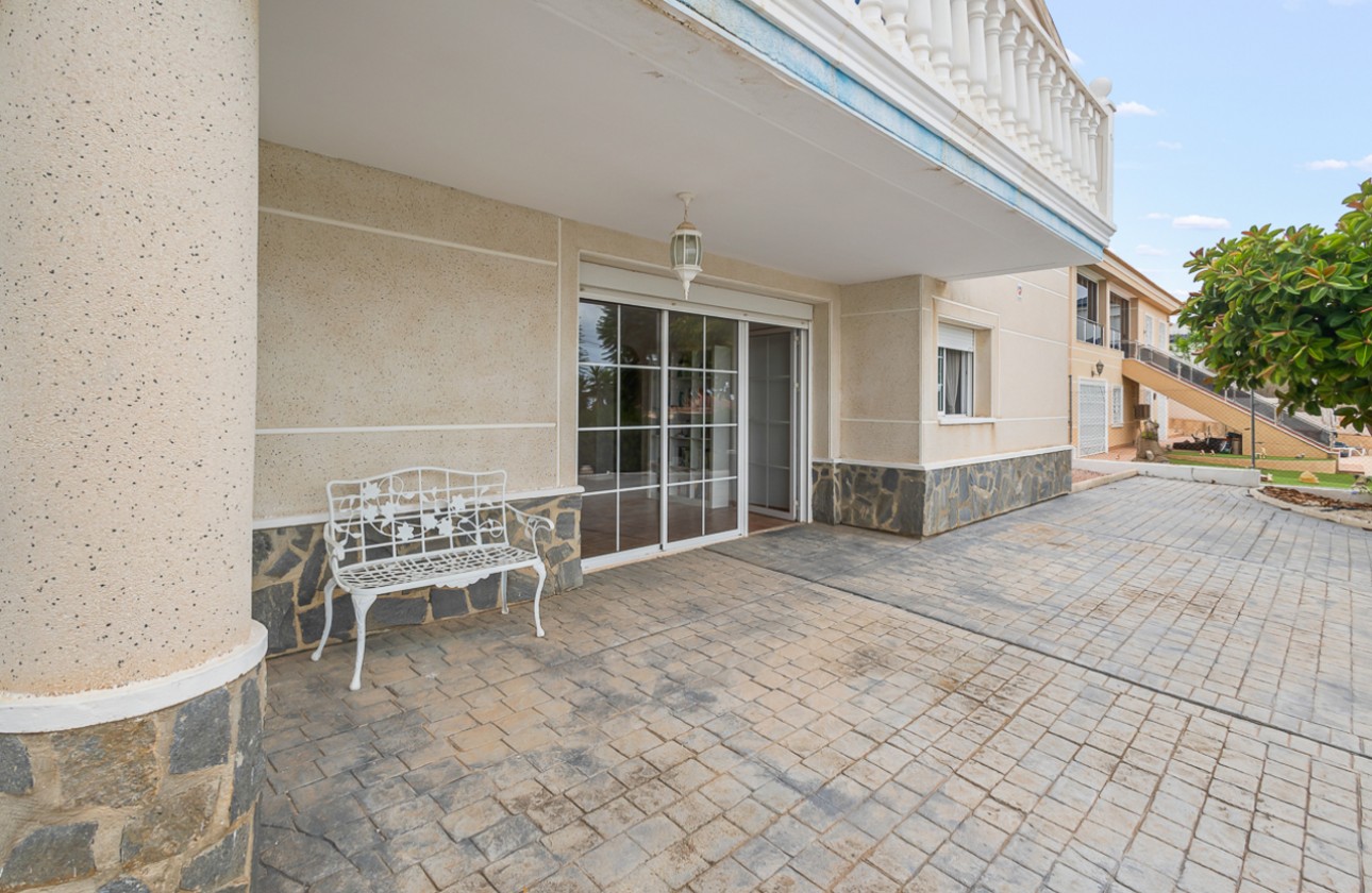 Resale - Villa - Algorfa