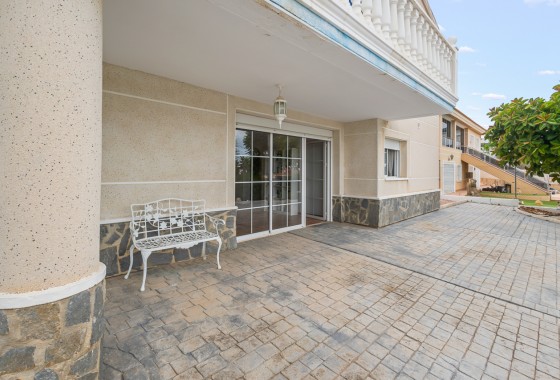 Resale - Villa - Algorfa