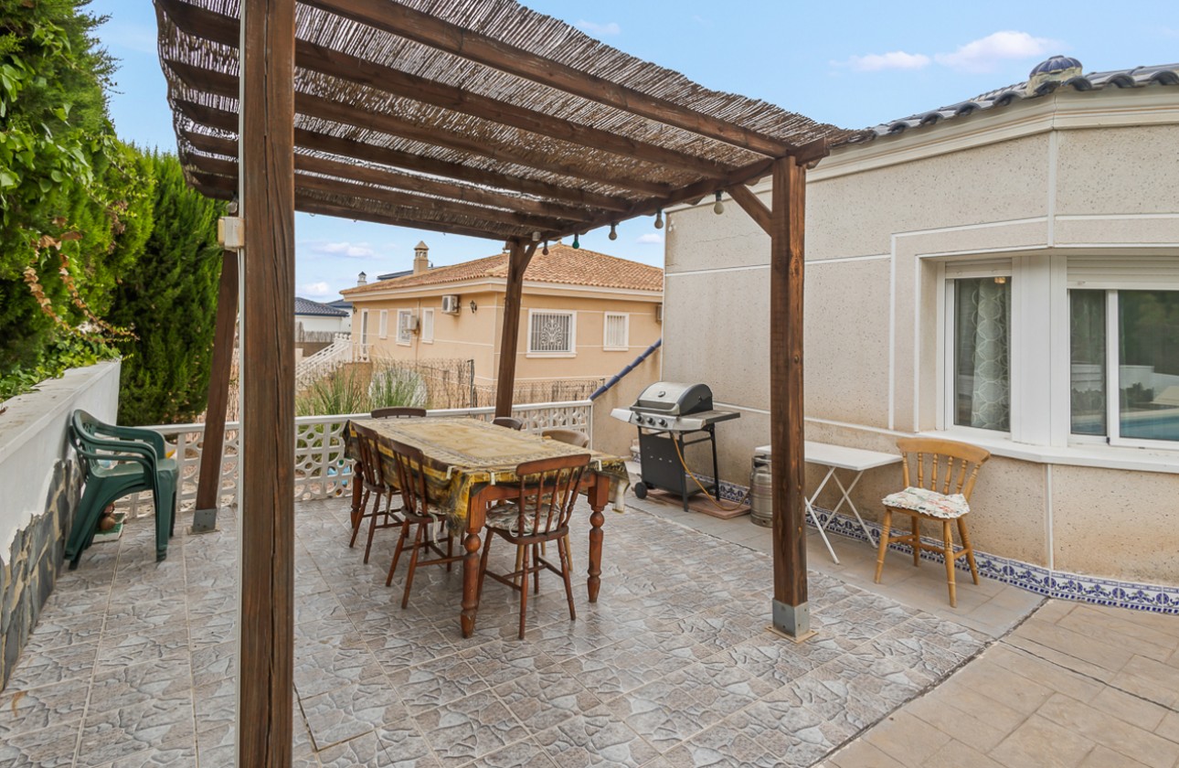 Resale - Villa - Algorfa