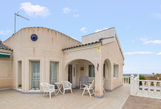 Resale - Villa - Algorfa