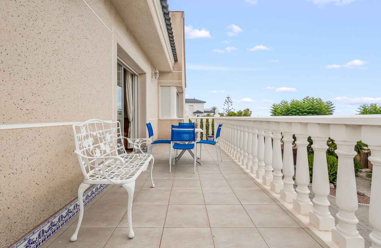 Resale - Villa - Algorfa