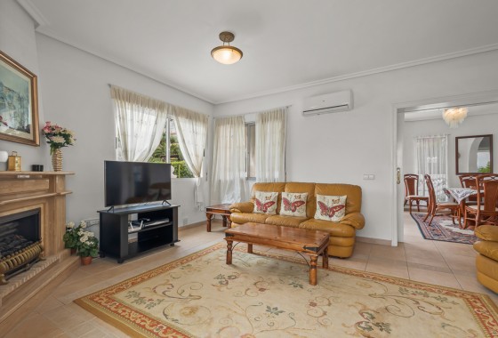 Resale - Villa - Algorfa