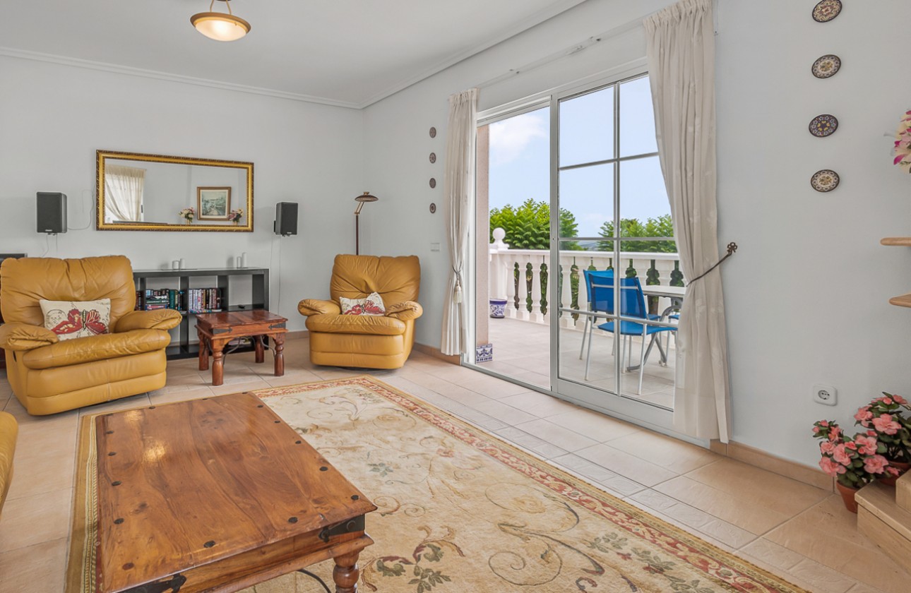 Resale - Villa - Algorfa