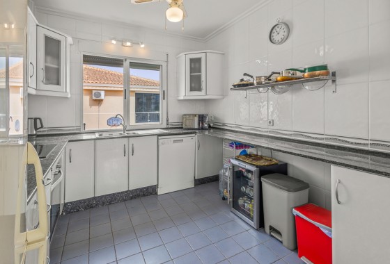 Resale - Villa - Algorfa