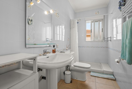 Resale - Villa - Algorfa