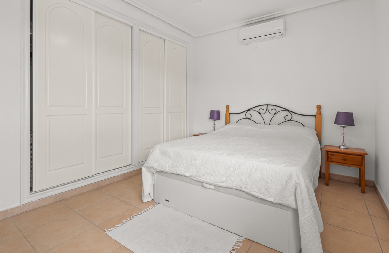 Resale - Villa - Algorfa