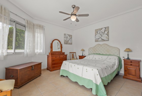 Resale - Villa - Algorfa