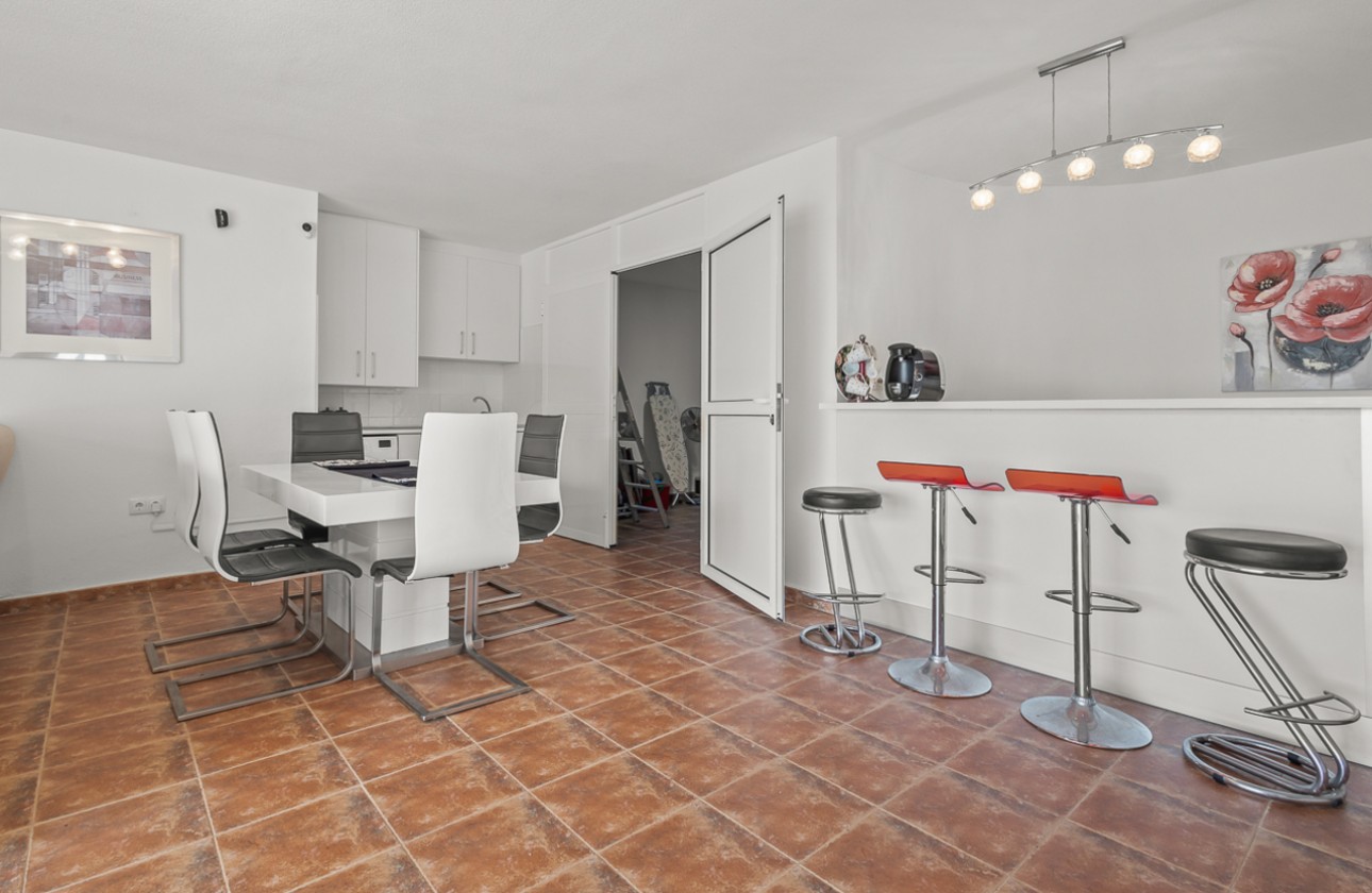 Resale - Villa - Algorfa