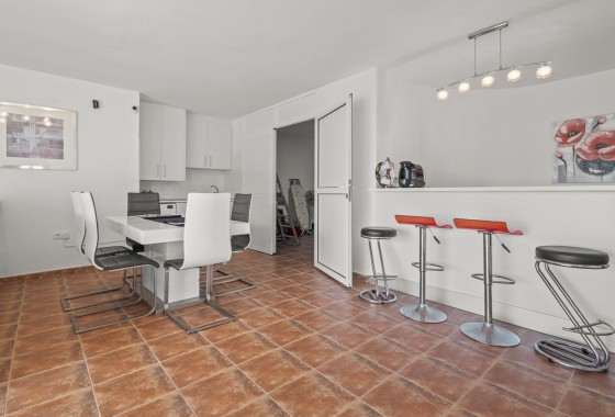 Resale - Villa - Algorfa