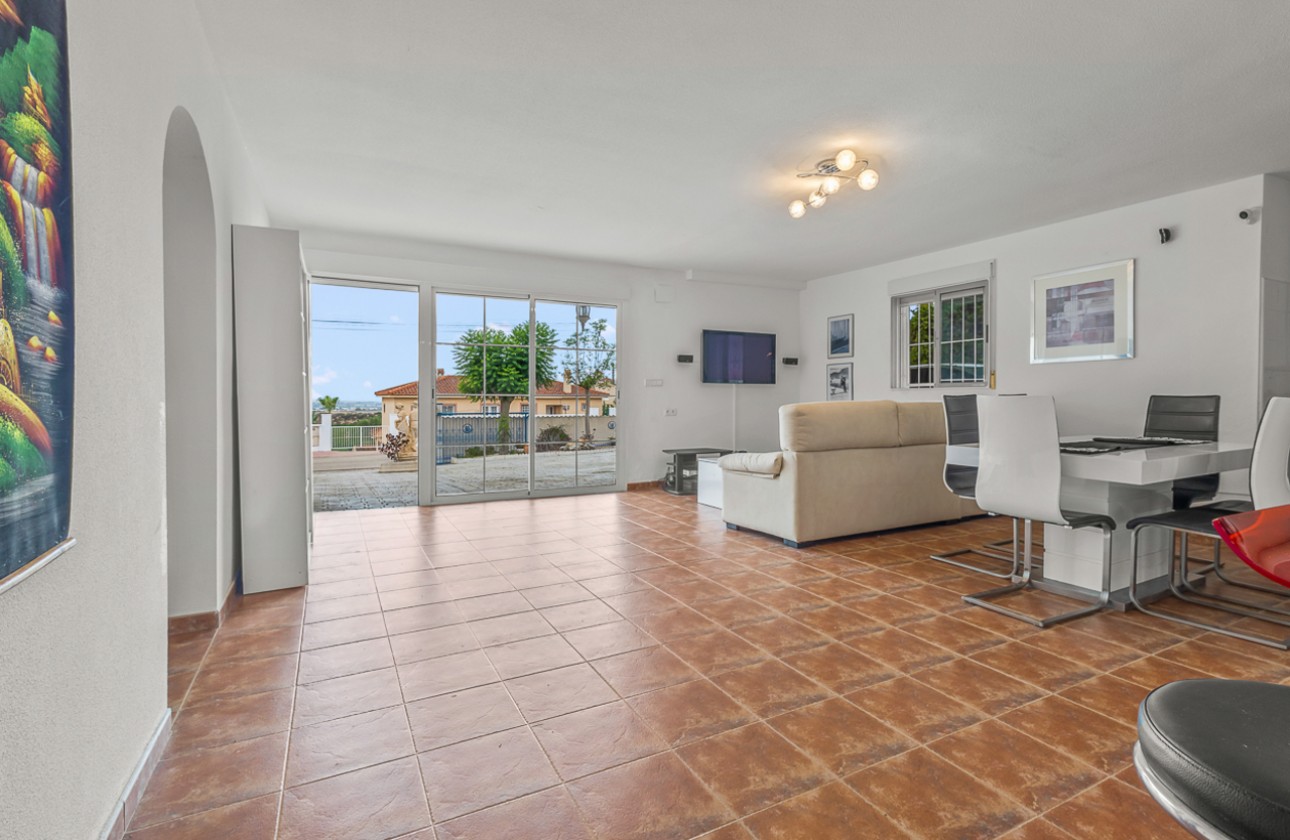 Resale - Villa - Algorfa
