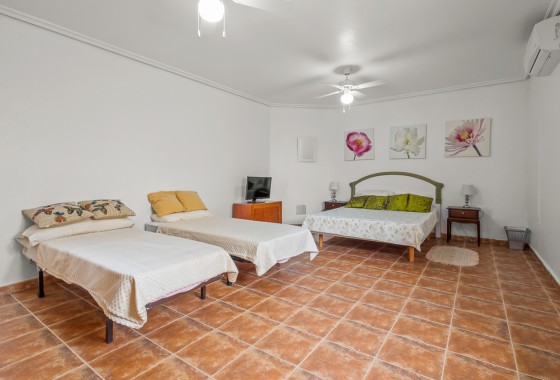 Resale - Villa - Algorfa