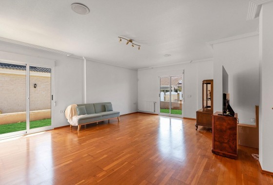 Revente - Villa - Pilar de la Horadada - La Torre de la Horadada