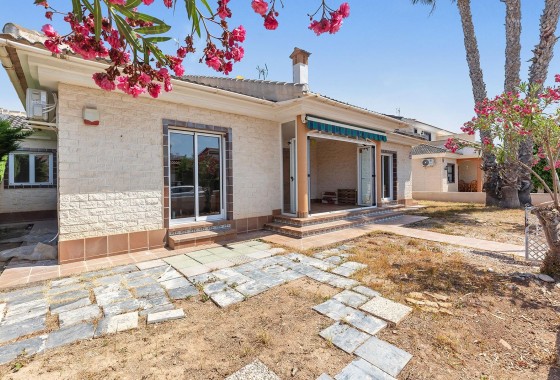 Revente - Villa - Pilar de la Horadada - La Torre de la Horadada