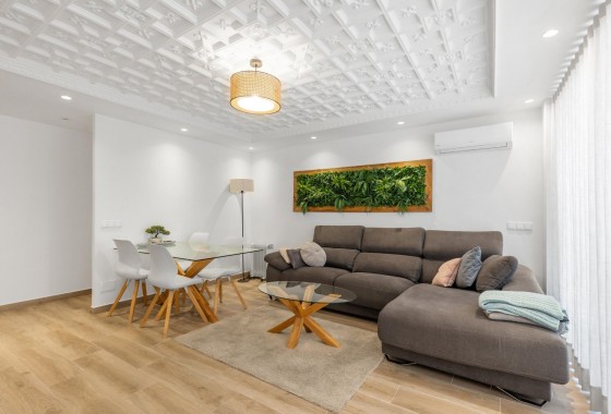 Revente - Appartement - Torrevieja - Acequion