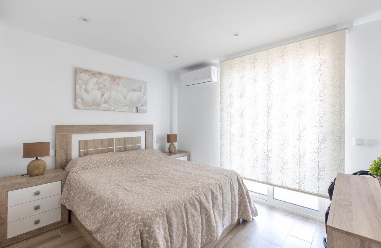 Revente - Appartement - Torrevieja - Acequion