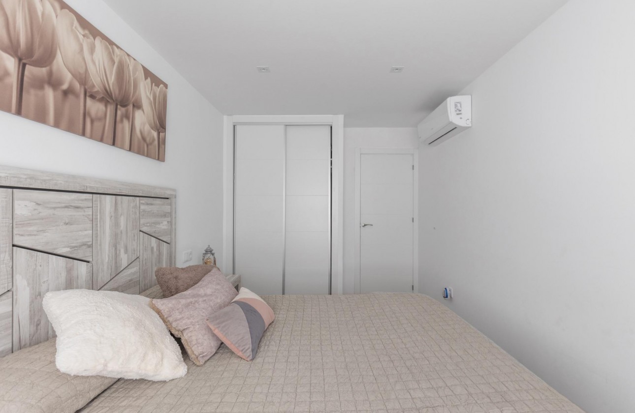 Revente - Appartement - Torrevieja - Acequion