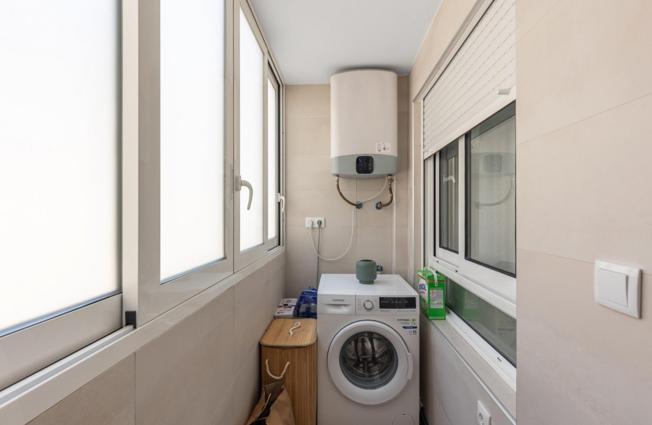 Revente - Appartement - Torrevieja - Acequion