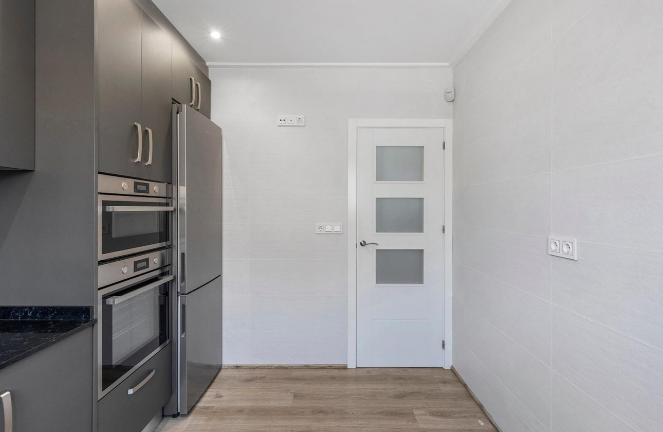 Resale - Villa - Torrevieja - Aguas Nuevas