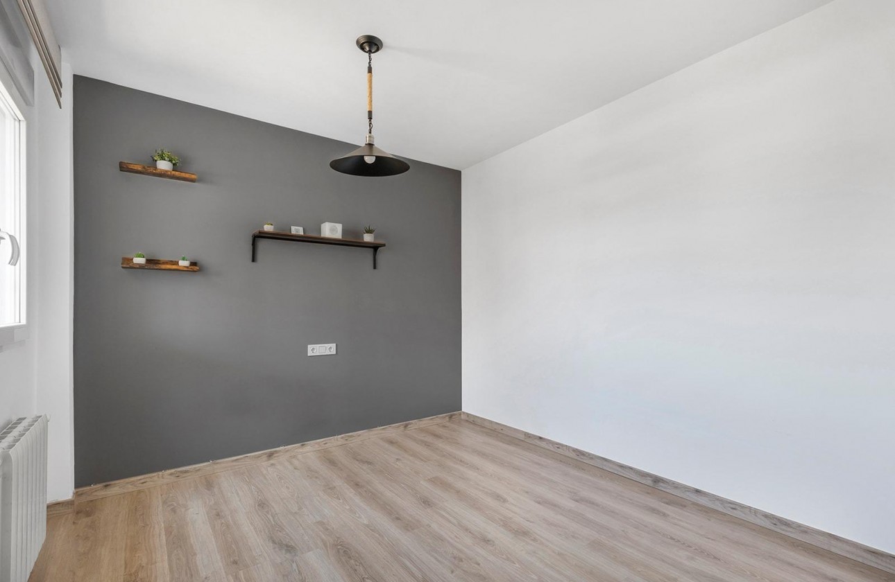 Resale - Villa - Torrevieja - Aguas Nuevas