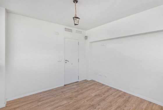 Resale - Villa - Torrevieja - Aguas Nuevas