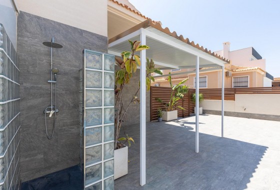 Resale - Villa - Torrevieja - Aguas Nuevas