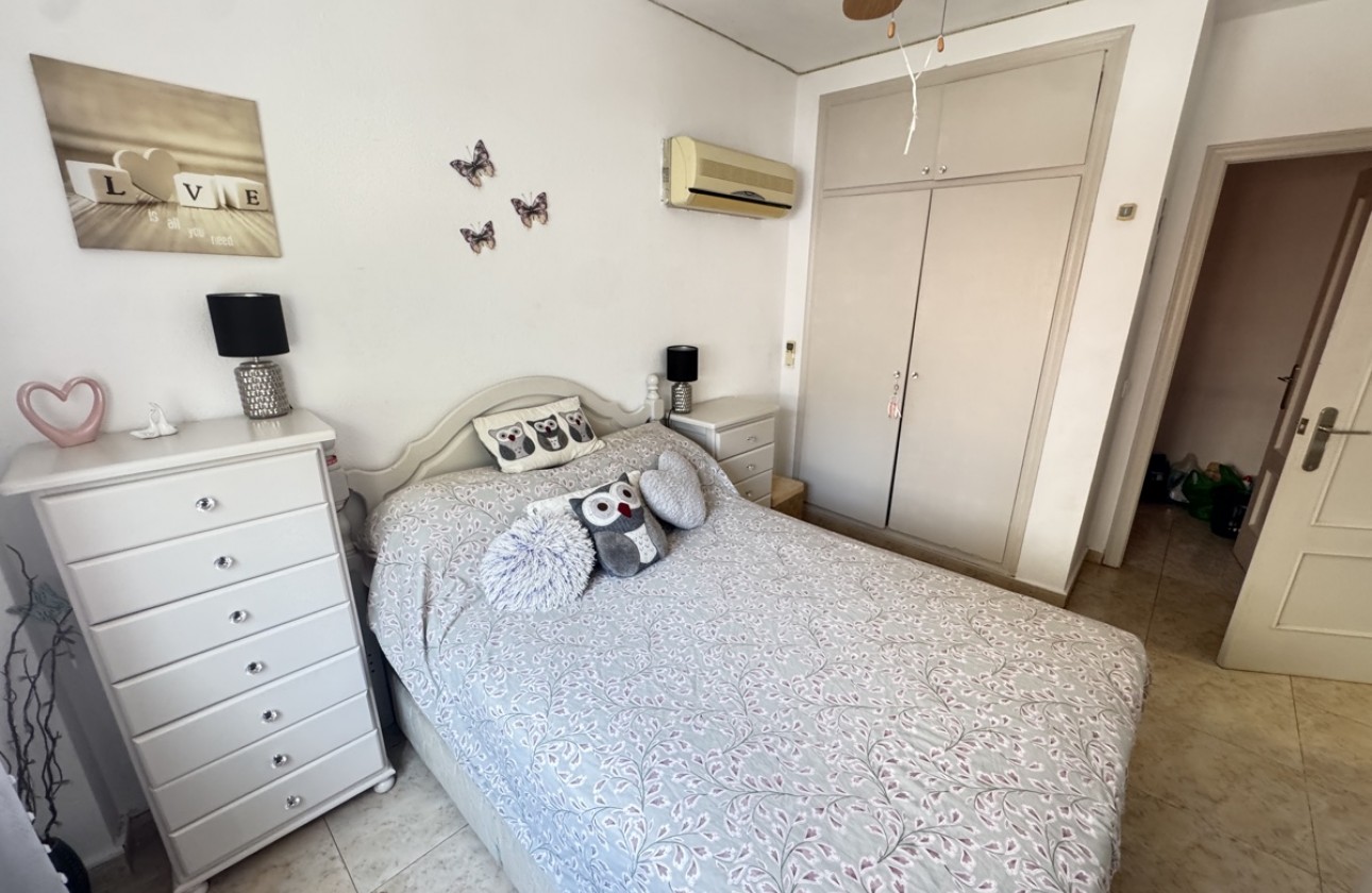 Resale - Villa - Villamartin