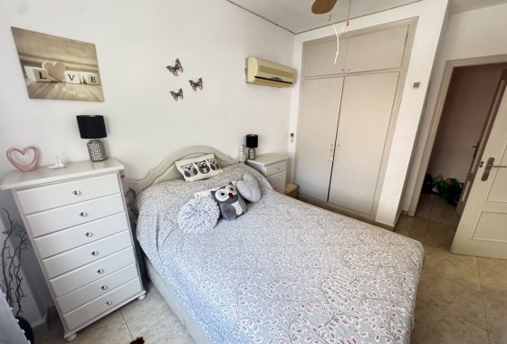 Resale - Villa - Villamartin