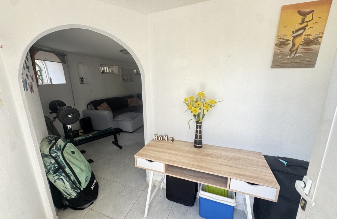 Resale - Villa - Villamartin