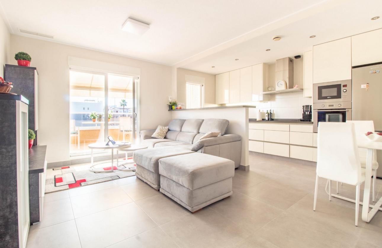 Resale - Bungalow - Torrevieja - Punta prima