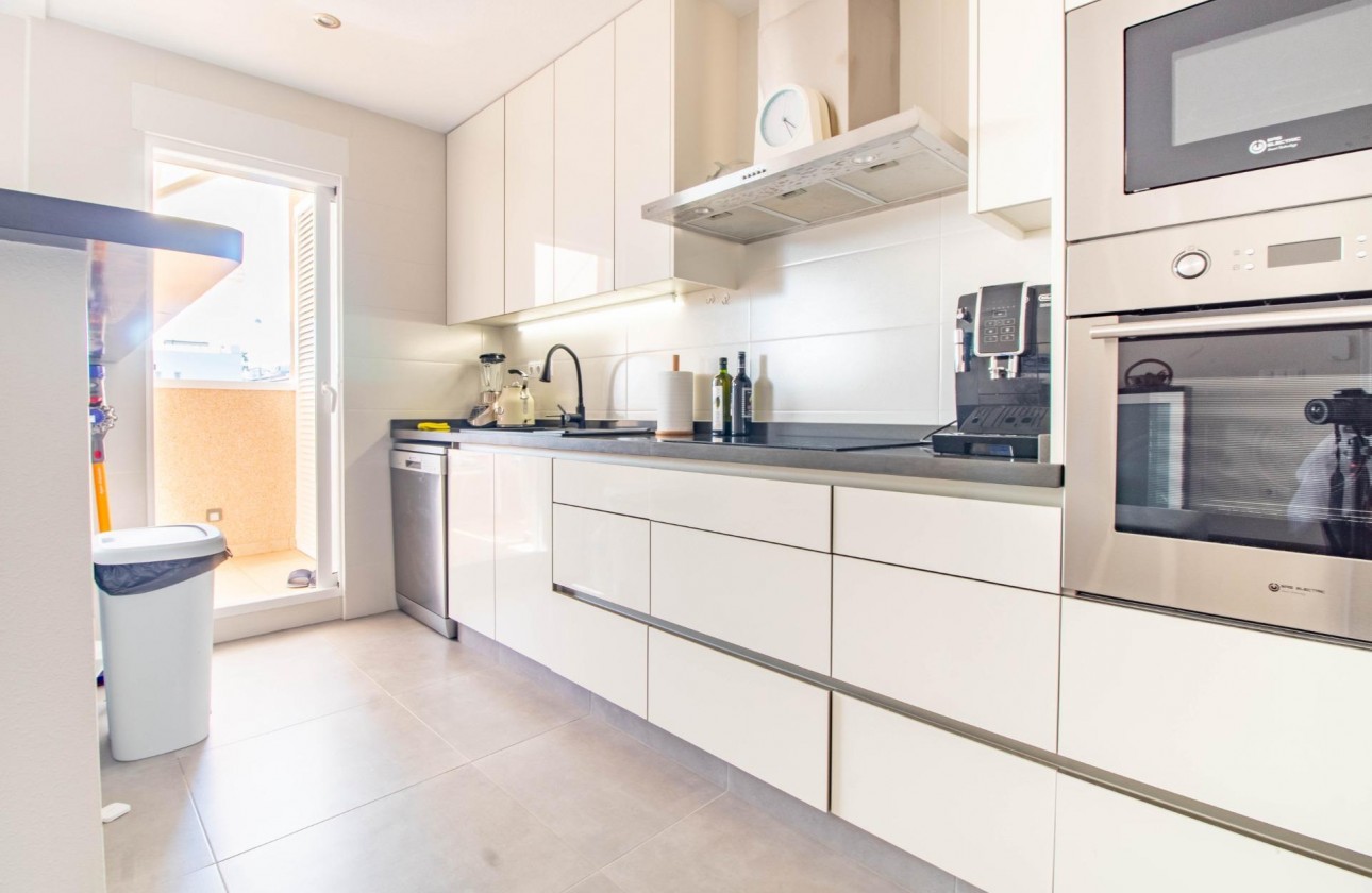 Resale - Bungalow - Torrevieja - Punta prima