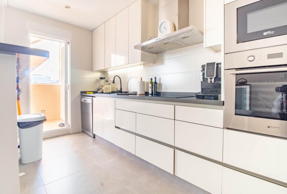 Resale - Bungalow - Torrevieja - Punta prima