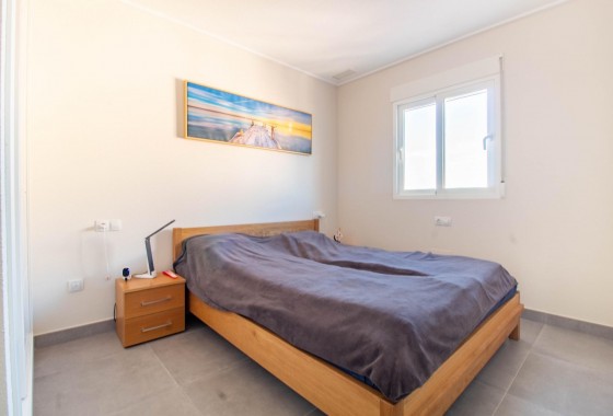 Resale - Bungalow - Torrevieja - Punta prima