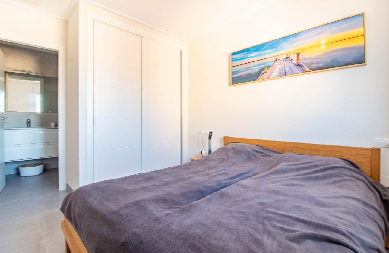 Resale - Bungalow - Torrevieja - Punta prima